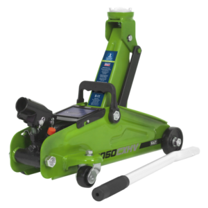 Short Chassis Trolley Jack 2 Tonne - Green Vinny Byrne Short Chassis Trolley Jack 2 Tonne - Green