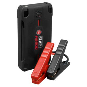 RoadStart® 12V Lithium-ion Jump Starter Power Pack 800A Vinny Byrne RoadStart® 12V Lithium-ion Jump Starter Power Pack 800A